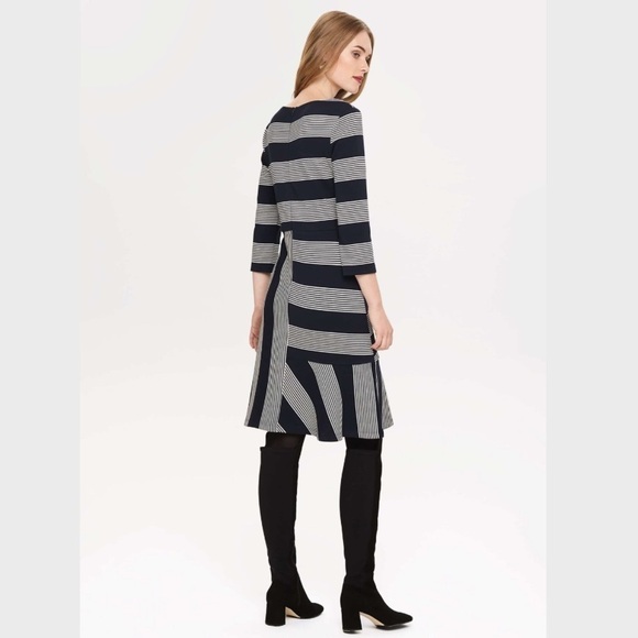Phase Eight Storm Stripe Dress 3/4 Sleeves Crew Neck In Navy/Ivory Size UK8/ US4 - Picture 6 of 7